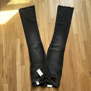 Just blue size 27 black slim high rise boot cut jean.